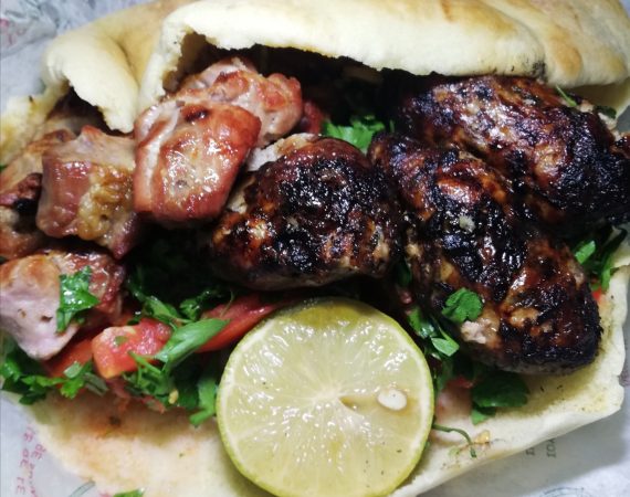 Mix souvlakia