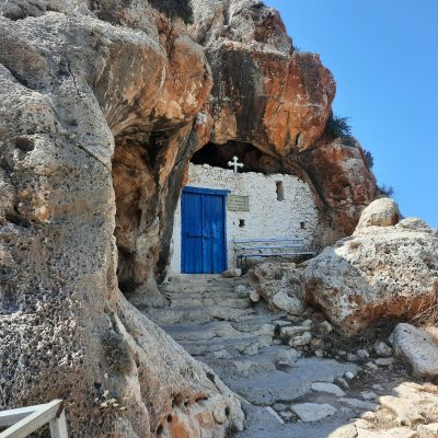 Ayioi Saranta cave church