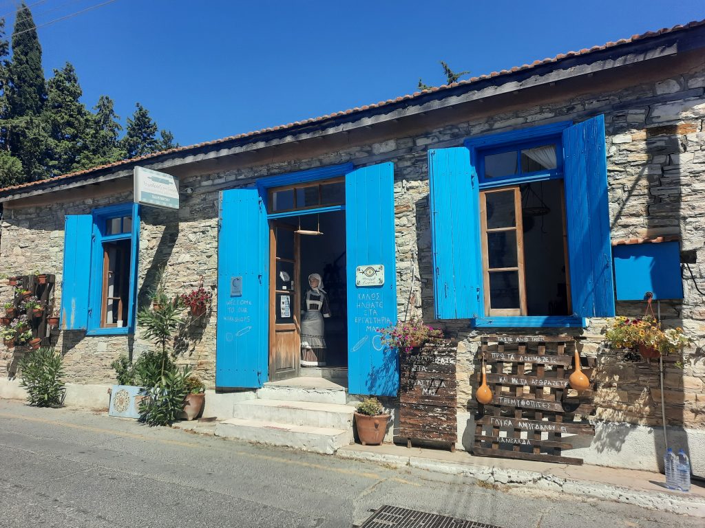 Kato Drys village